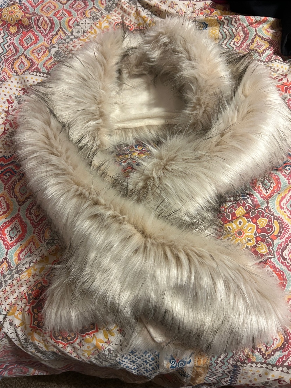 Luxury Faux Fur Scarf Wrap in Cream